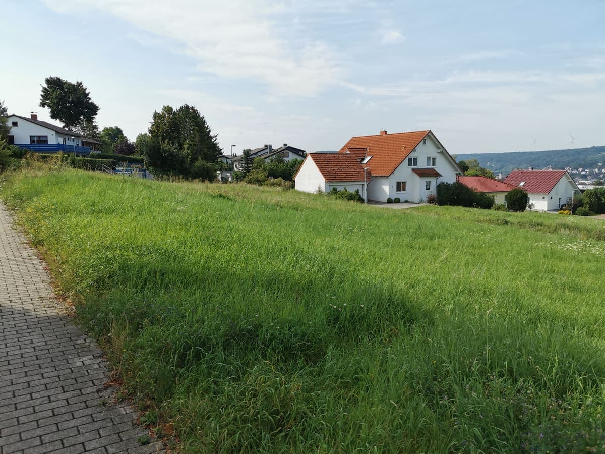 Gediz Cumhuriyet Mahallesi'nde Arsa | 9085 m² — İmarlı, yola cepheli 2