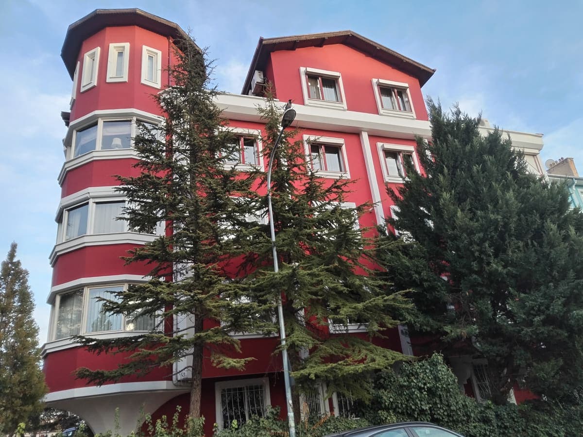 Simav Yeni Mahallesi'nde 4+1 Daire | 129 m² — Site içinde, otoparklı